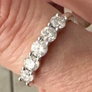 14K white gold band NEW